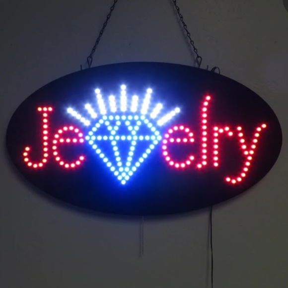 JEWELRY - Picture 1 of 1